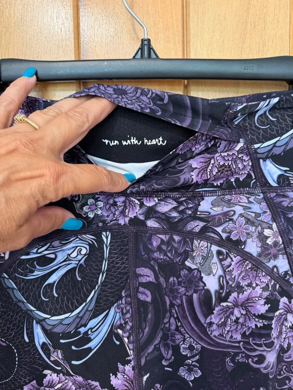 Lululemon Purple Floral Cropped Leggings Size 10, Pockets, “Run With Heart” Logo